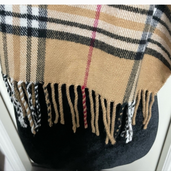 Classic Plaid Scarf Made in Germany - Picture 4 of 5